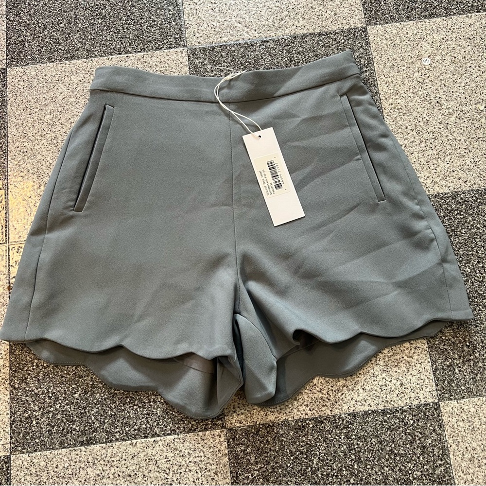 NWT bishop + young High-Waist Scalloped Edge Shorts- XS - Picture 2 of 10